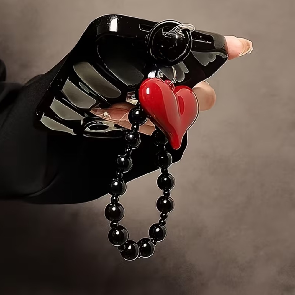 Red Heart Bead Wristlet Keychain - phone lanyard ect - Picture 5 of 6